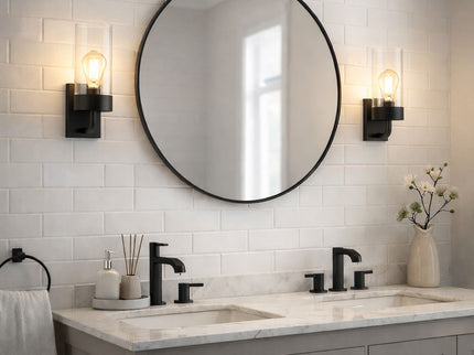 Zephyr - Single Light Sconce - Black / Clear