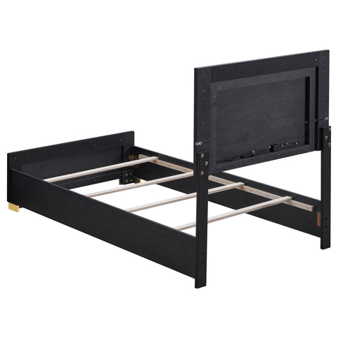 Bedroom Set With Accents