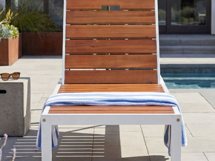 Outdoor Chaise Pool Lounge Chairs With Adjustable Backrest - Brown / White