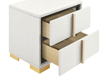 Bedroom Set With Accents