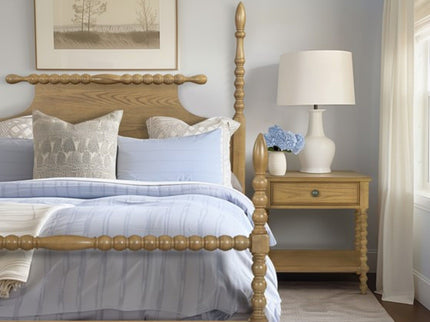 Traditional Durable Nightstand Table With Drawer And Shelf