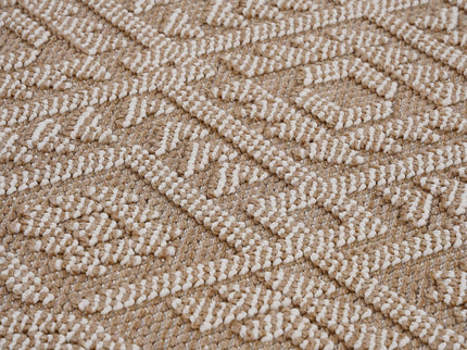 Guros - 4' X 6' Traditional Indoor / Outdoor Area Rug - Natural