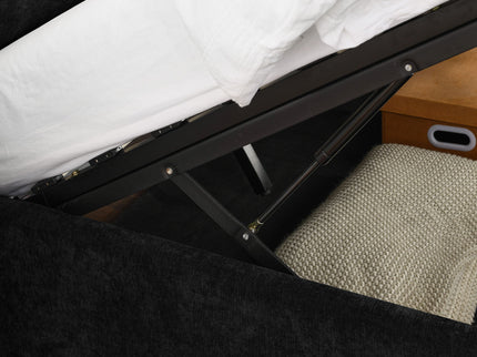 Storage Upholstered Hydraulic Platform Bed With Integrated Headboard