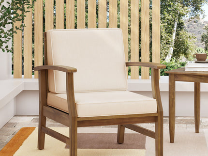 Perla - Contemporary Club Chair With Water Resistant Cushionі