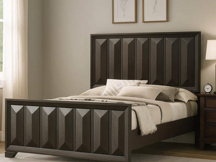 3 Piece Bedroom Set With Faceted Panels Bed And 2 Nightstands