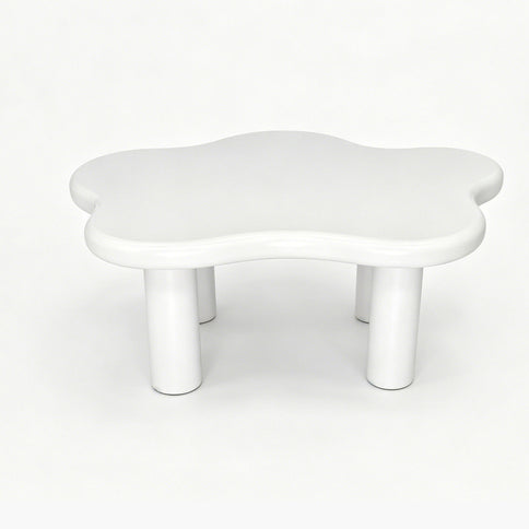 Cloud Shaped Coffee Table With 4 Round Legs