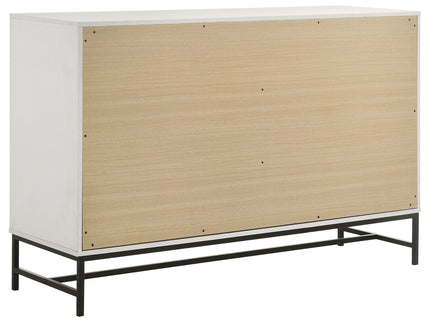 Taraval - 4 Piece Queen Bedroom Set - White