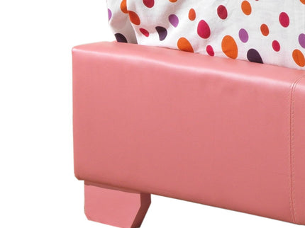 Elegant Platform Bed For Relaxed Spaces