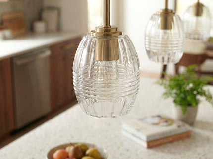 Vista - Single Pendant Chain Hanging Light - Clear / Gold