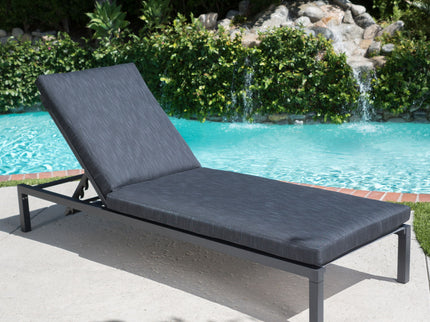 Modern Chaise Lounge With Wate Resistant Fabric Cushions