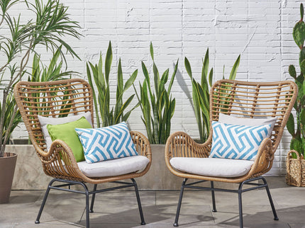 Modern Aesthetic Outdoor Rattan Accent Chair With Metal Legs
