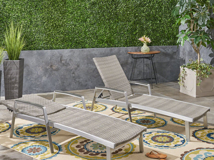 Oaxton - Chaise Lounge