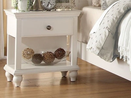 3 Piece Bedroom Set With 2 Nightstands
