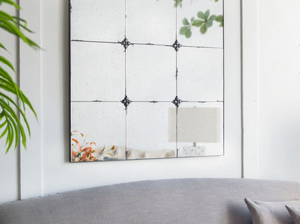 Traditional Decor Style Antique Glass Panel Mirror, Wall Mirror For Bathroom Entryway Console Lean Against Wall