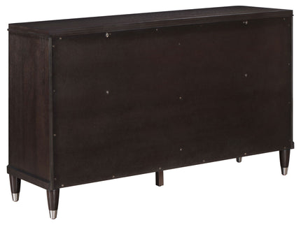 Niguel - 5 Piece Queen Poster Bedroom Set - Brown