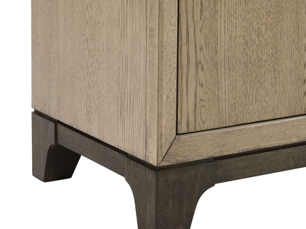 8 Drawer Dresser With Feet And Pulls - Brown