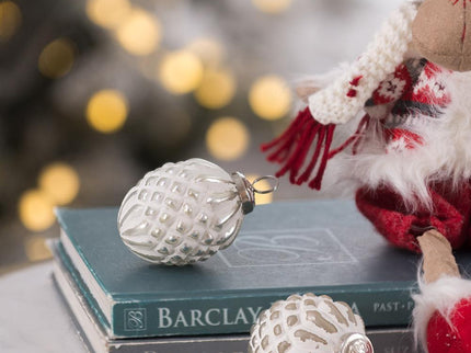 Christmas Ball Ornaments, Glass Decorative Hanging Ball Christmas Tree Ornaments For Holiday Party Decorations (Set of 12) - White