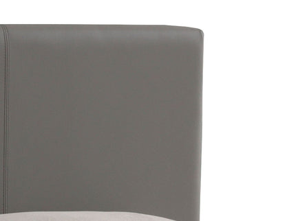 Elegant Platform Bed For Relaxed Spaces