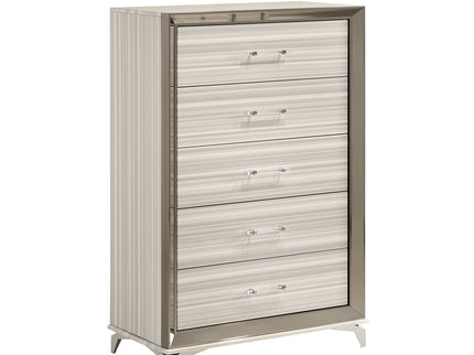 Star - Chest - White