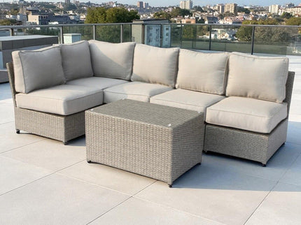 Comfortable Modern Patio Rattan Sectional Set With Cushions