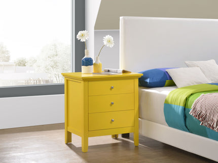 3 Drawer Nightstand & Dove Tailed Drawers