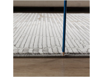 Geometrix - 5'3" X 7'3" Area Rug With Geometric, 3D Effect - Ivory / Gray