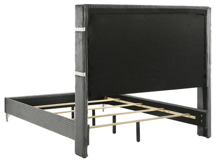 Malcolm - Bedroom Set With Wingback Design