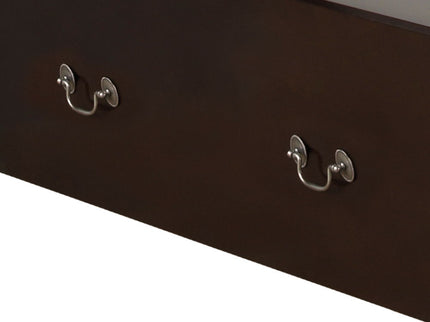 Elegant Trundle Bed With Timeless Charm