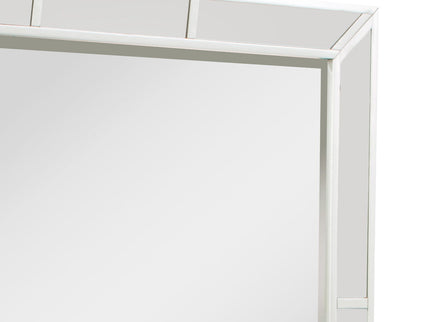 Elegant Contemporary Mirror