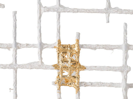 Iron Wall Decor - White / Gold