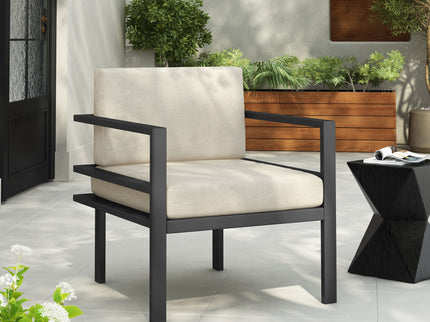 Modern Outdoor Lounge Chair With Aluminum Frame And Weather Resistant Cushions