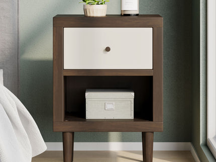 Nystrom - Single Drawer Nightstand
