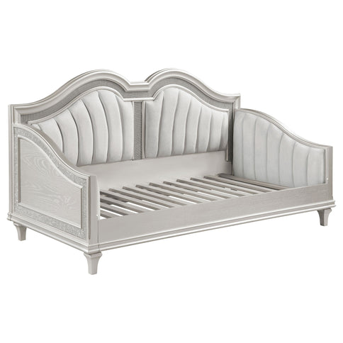 Aurelia - Twin Daybed With Trim Upholstery - Oak