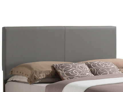 Elegant Platform Bed For Relaxed Spaces