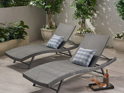 Wicker Chaise With Adjustable Reclining Seats (Set of 2) - Gray