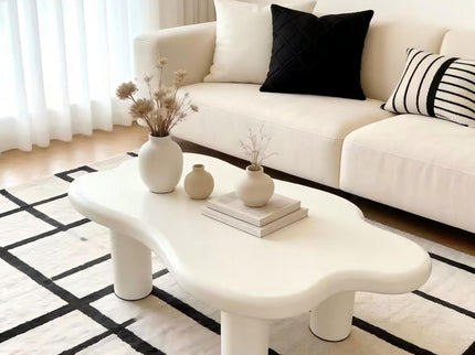 Cloud Shaped Coffee Table With 4 Round Legs