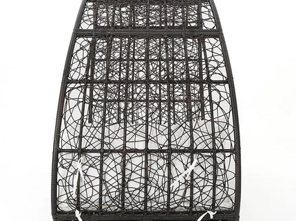 Abigal - Outdoor Wicker Daybed With Cushion