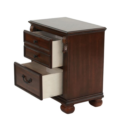 Bedroom Furniture Set With Traditional Style