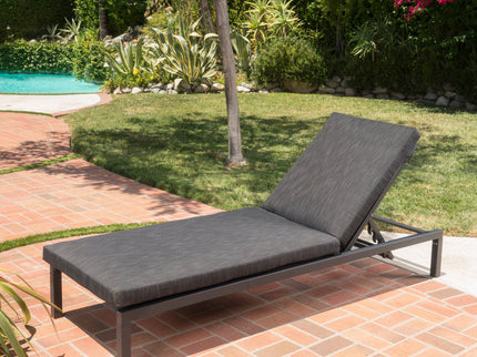 Modern Chaise Lounge With Wate Resistant Fabric Cushions