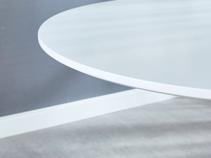 Mid-Century Tulip Table With Round Top, Pedestal Base