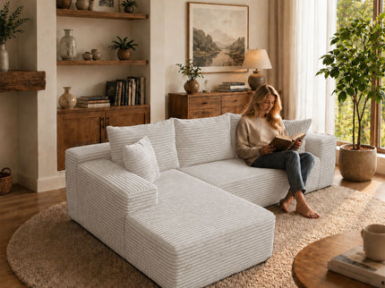 Modern L-Shaped Sectional Sofa With Left Facing Chaise