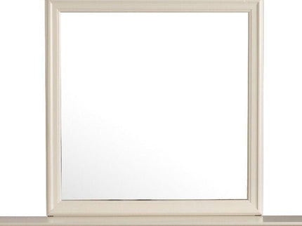 Traditional Wall Mirror For Any Space