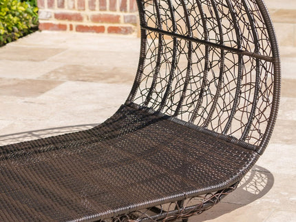 Abigal - Outdoor Wicker Daybed With Cushion