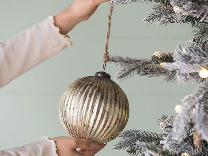 Christmas Ball Ornaments, Glass Decorative Hanging Ball Christmas Tree Ornaments For Holiday Party Decorations (Set of 4) - Silver