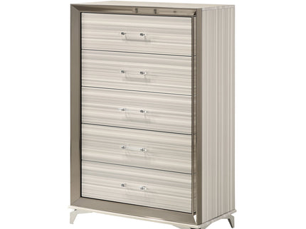 Star - Chest - White