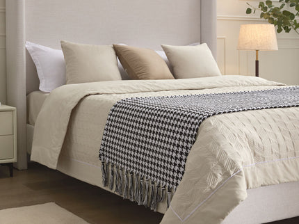 Hayden - Upholstered Wingback Bed With Tall Headboard
