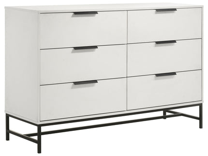 Taraval - 4 Piece Queen Bedroom Set - White