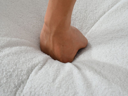 Modern Accent Chair, Arm Chairs For Living Room, Upholstered Mordern Armchair, Comfy Soft Padded Lounge Chair In Small Space, Bedroom, With Pillow, Solid Wood Leg