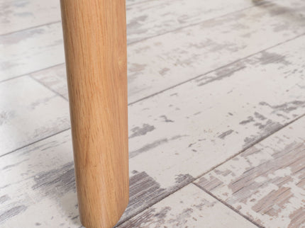 Contemporary Dining Chair With Sleek Design