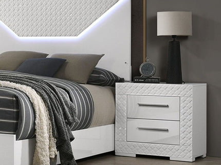 Nightstand With Bar Handle - White